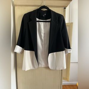 Aqua Size Small Black and White Blazer